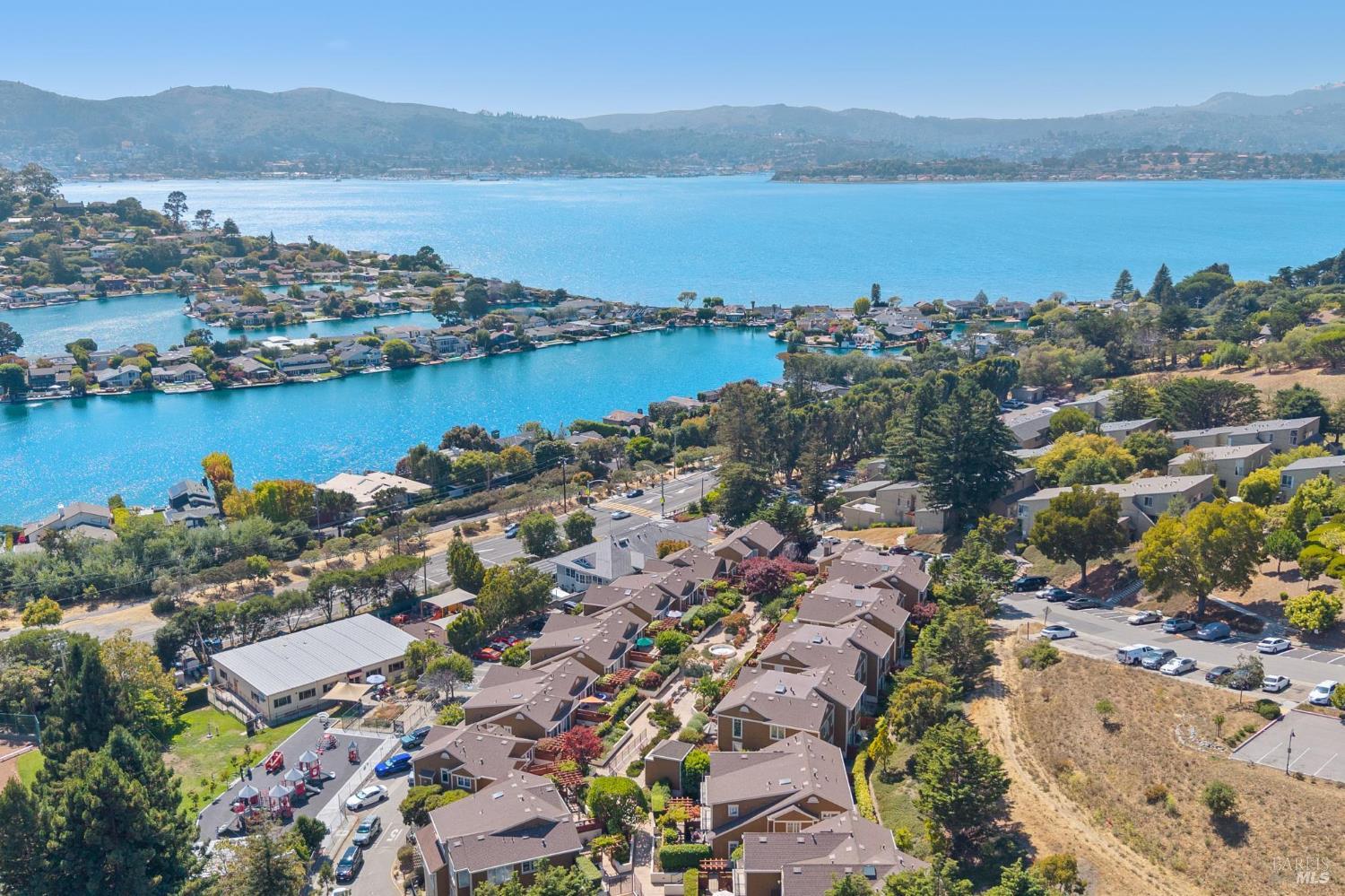 Detail Gallery Image 64 of 69 For 82 Neds Way, Tiburon,  CA 94920 - 3 Beds | 3 Baths