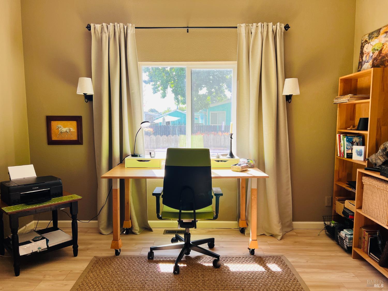 Detail Gallery Image 7 of 57 For 94 Leisure Park Cir, Santa Rosa,  CA 95401 - 3 Beds | 2 Baths