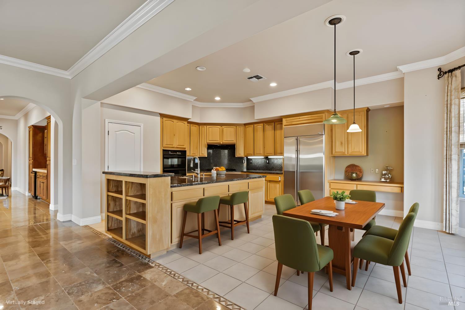 Detail Gallery Image 11 of 45 For 1358 Swainson Ct, Vallejo,  CA 94591 - 3 Beds | 3 Baths