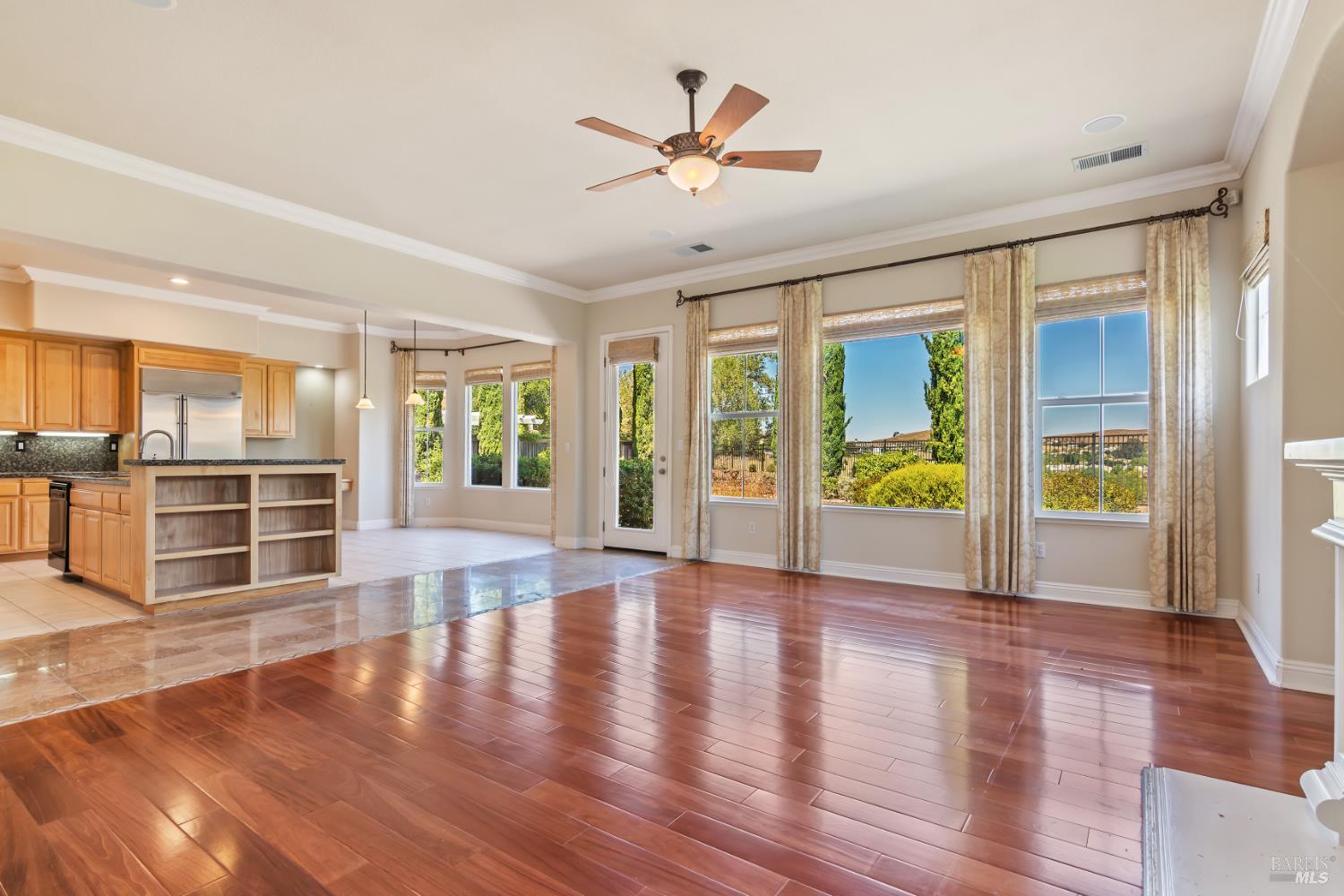 Detail Gallery Image 16 of 45 For 1358 Swainson Ct, Vallejo,  CA 94591 - 3 Beds | 3 Baths