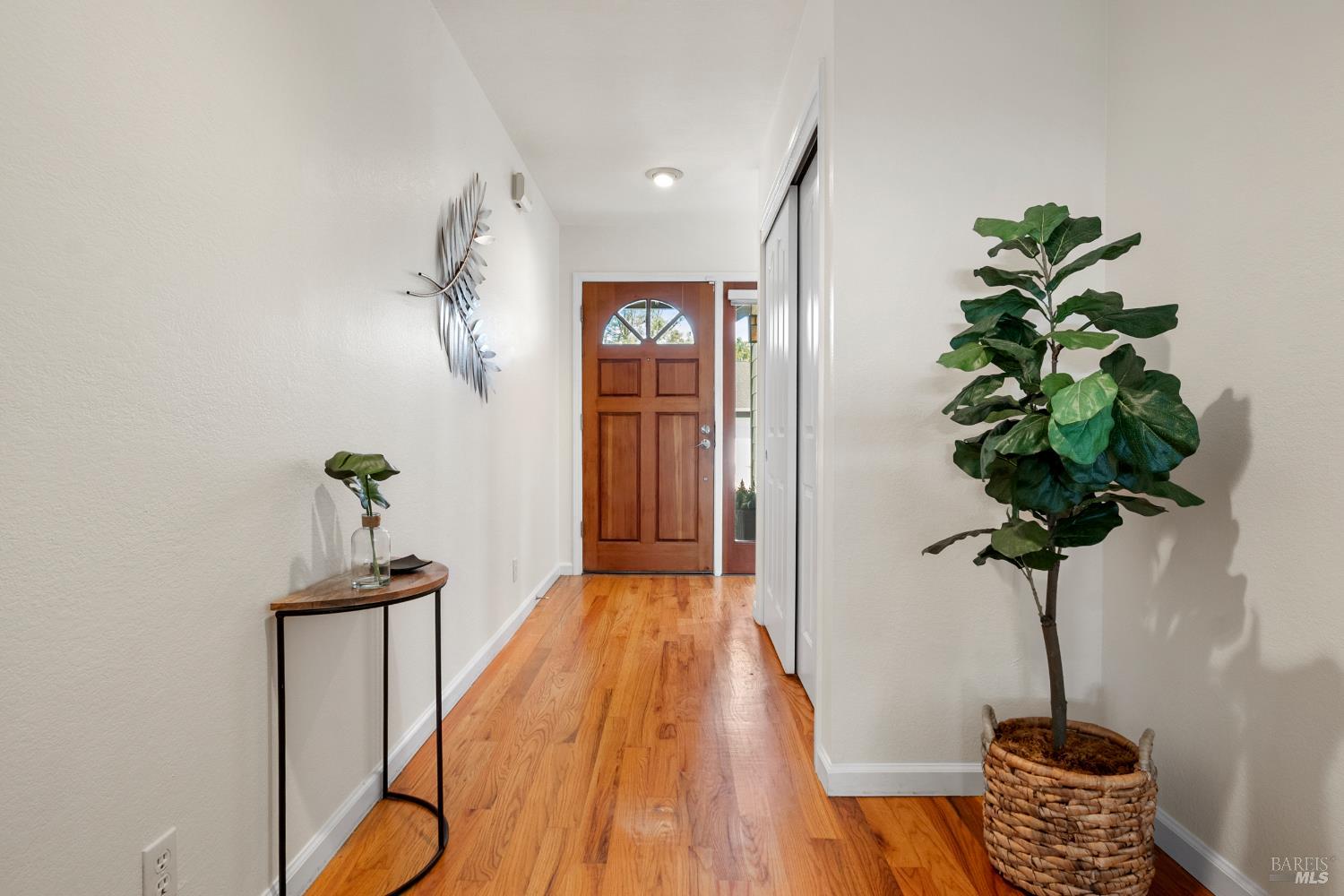 Detail Gallery Image 5 of 43 For 37 Sage Way, Napa,  CA 94559 - 3 Beds | 2 Baths