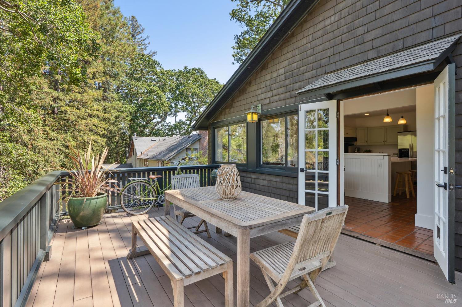Detail Gallery Image 31 of 73 For 74 Redwood Rd, San Anselmo,  CA 94960 - 4 Beds | 3 Baths