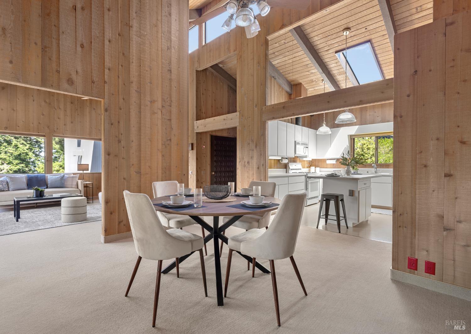 Detail Gallery Image 10 of 48 For 35330 Fly Cloud Rd, The Sea Ranch,  CA 95497 - 1 Beds | 2 Baths