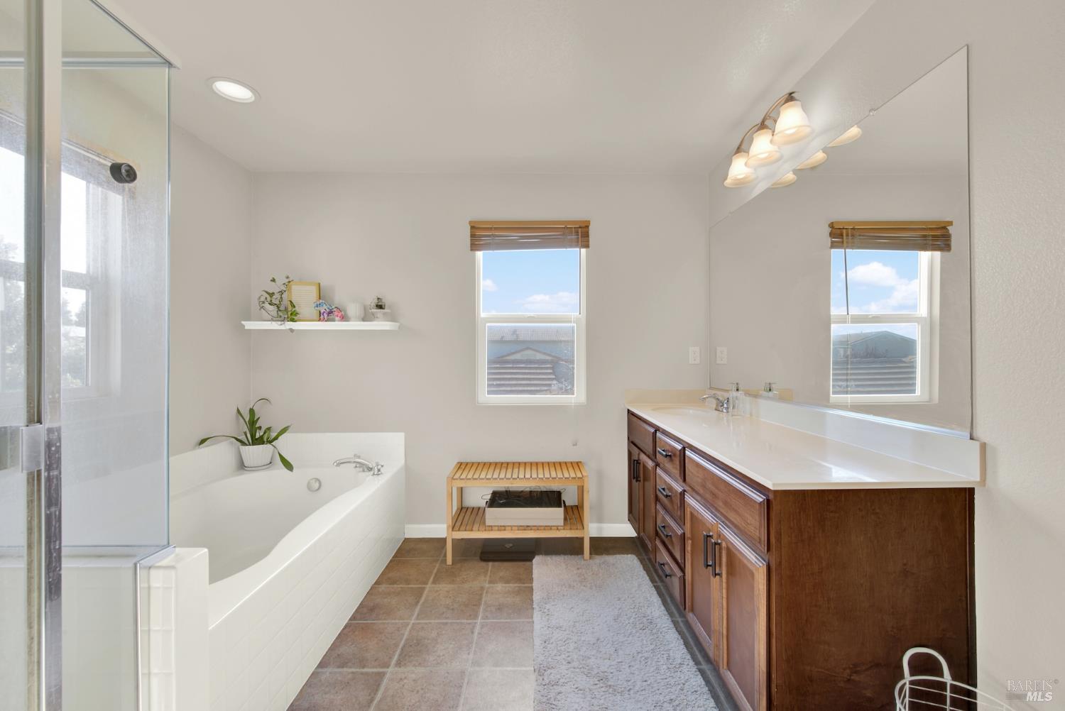 Detail Gallery Image 49 of 73 For 248 via Del Sol Unkn, Vacaville,  CA 95687 - 4 Beds | 3 Baths