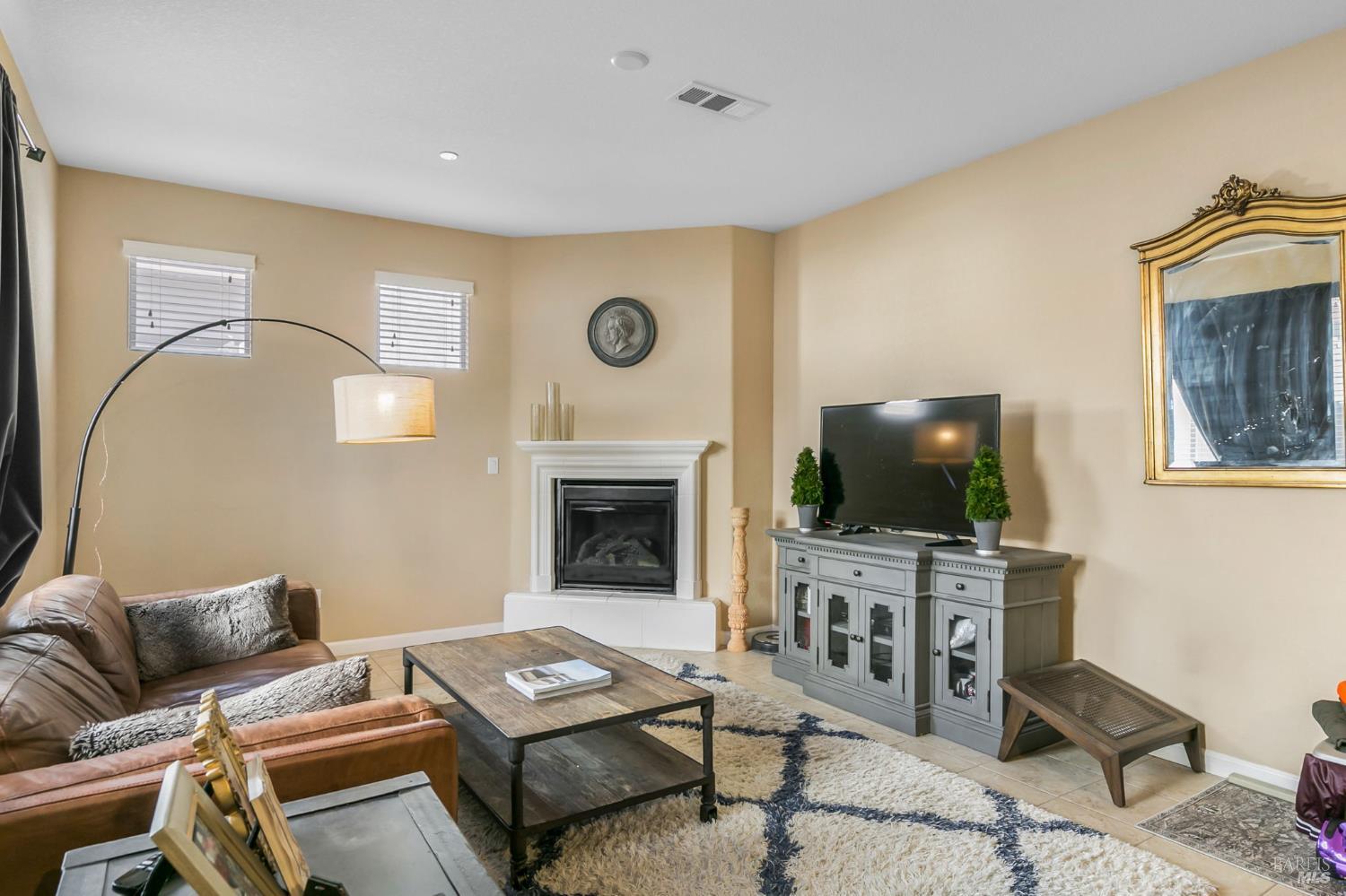 Detail Gallery Image 26 of 34 For 771 Del Mar Cir, Vacaville,  CA 95688 - 4 Beds | 2/1 Baths