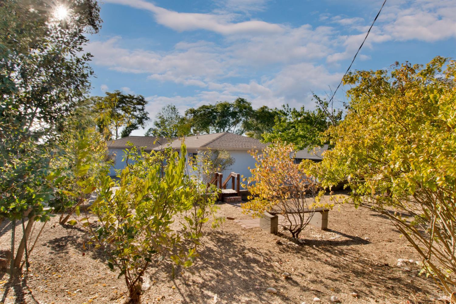 Detail Gallery Image 30 of 39 For 112 Fairfax Ct, Vallejo,  CA 94591 - 3 Beds | 2 Baths