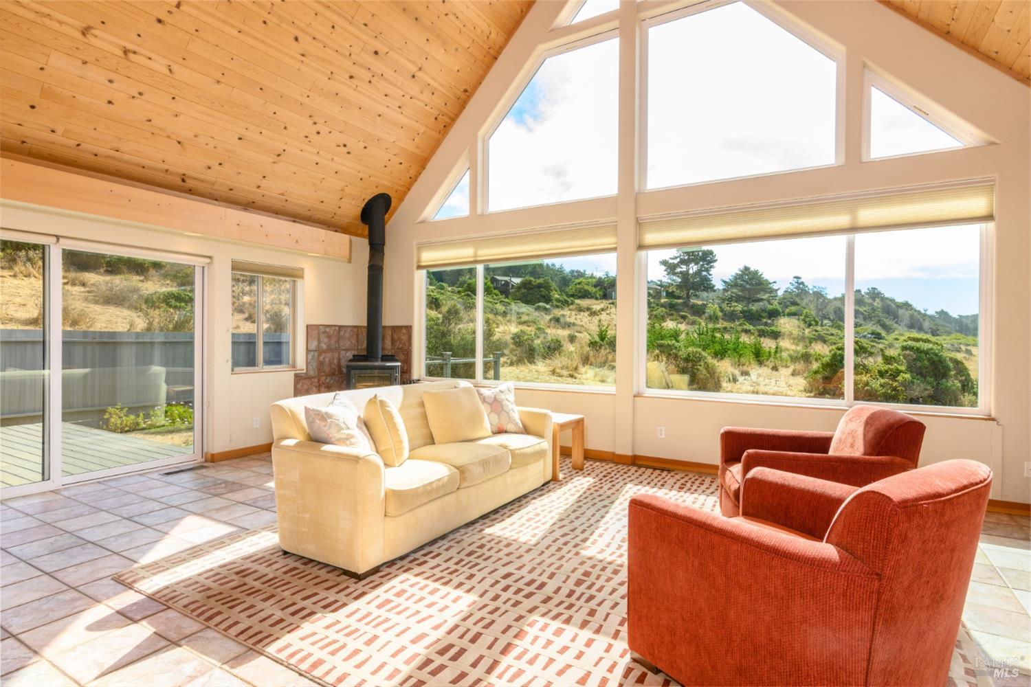 Detail Gallery Image 10 of 46 For 220 Vantage Rd, The Sea Ranch,  CA 95497 - 3 Beds | 2 Baths