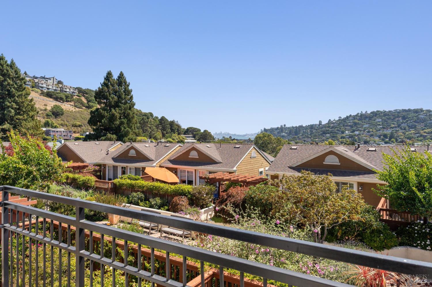 Detail Gallery Image 40 of 69 For 82 Neds Way, Tiburon,  CA 94920 - 3 Beds | 3 Baths