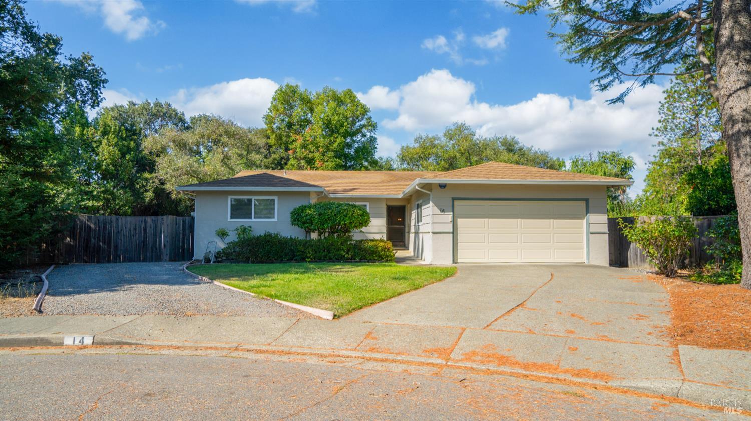 Detail Gallery Image 5 of 78 For 14 St. Paul Cir, Novato,  CA 94947 - 4 Beds | 2 Baths