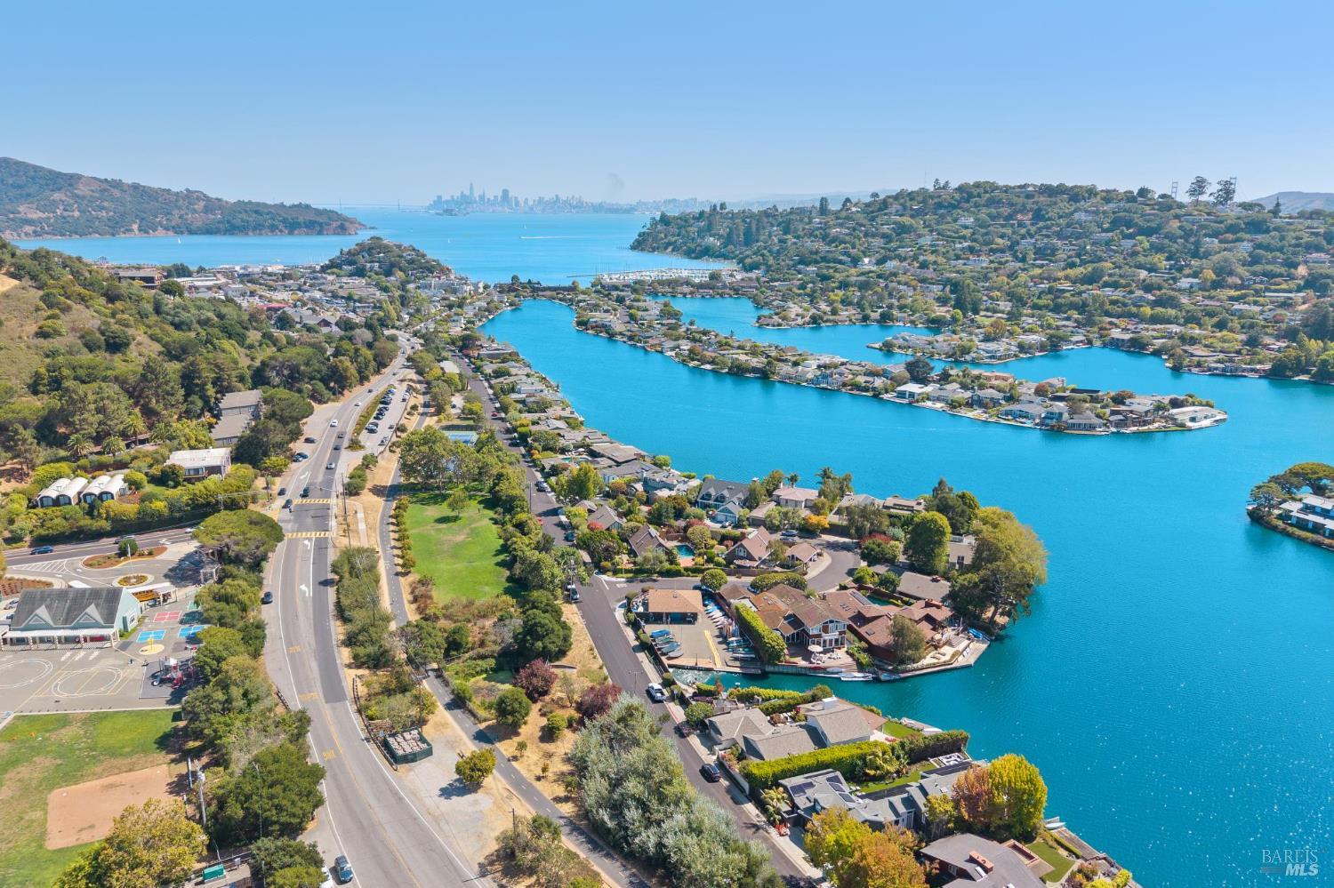 Detail Gallery Image 62 of 69 For 82 Neds Way, Tiburon,  CA 94920 - 3 Beds | 3 Baths