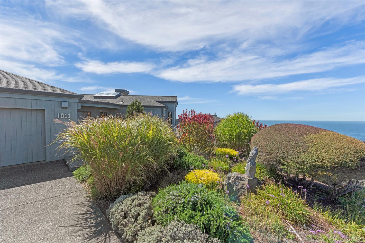Detail Gallery Image 8 of 59 For 1011 Sea Eagle Loop, Bodega Bay,  CA 94923 - 4 Beds | 2/1 Baths
