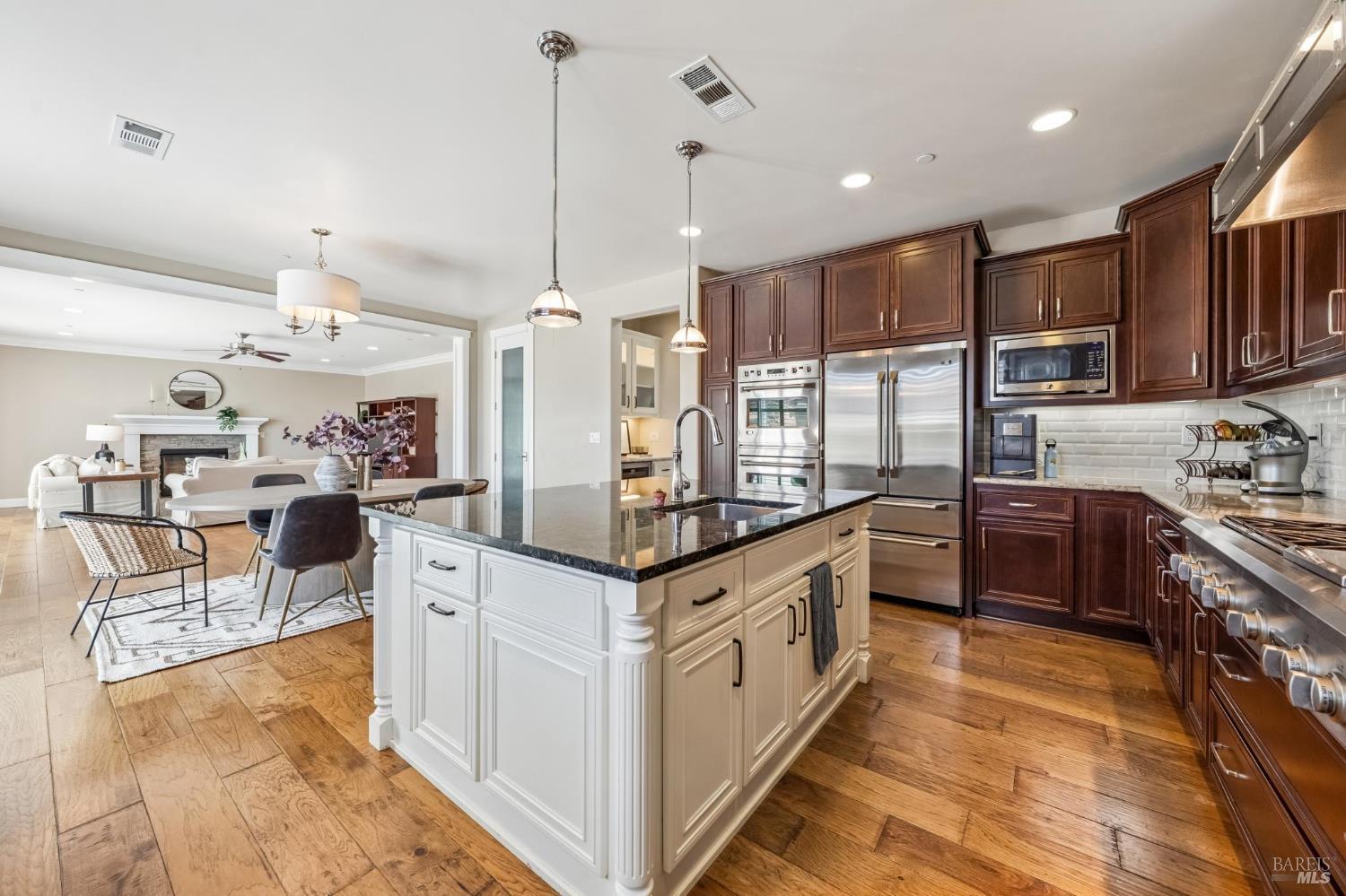 Detail Gallery Image 25 of 85 For 5320 Boulder Ridge Ct, Fairfield,  CA 94534 - 6 Beds | 5 Baths