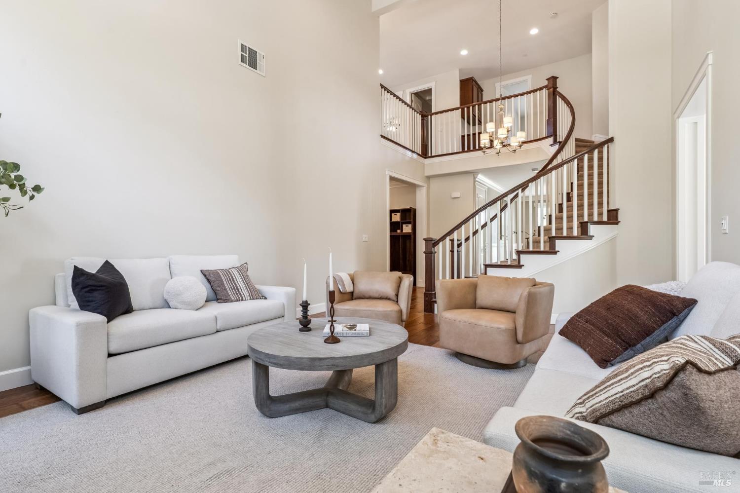 Detail Gallery Image 8 of 85 For 5320 Boulder Ridge Ct, Fairfield,  CA 94534 - 6 Beds | 5 Baths