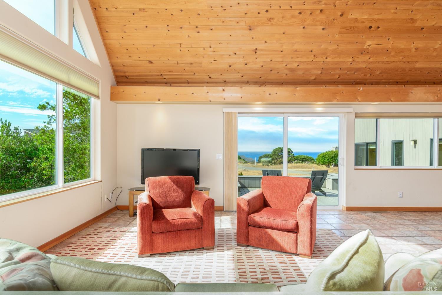 Detail Gallery Image 11 of 46 For 220 Vantage Rd, The Sea Ranch,  CA 95497 - 3 Beds | 2 Baths
