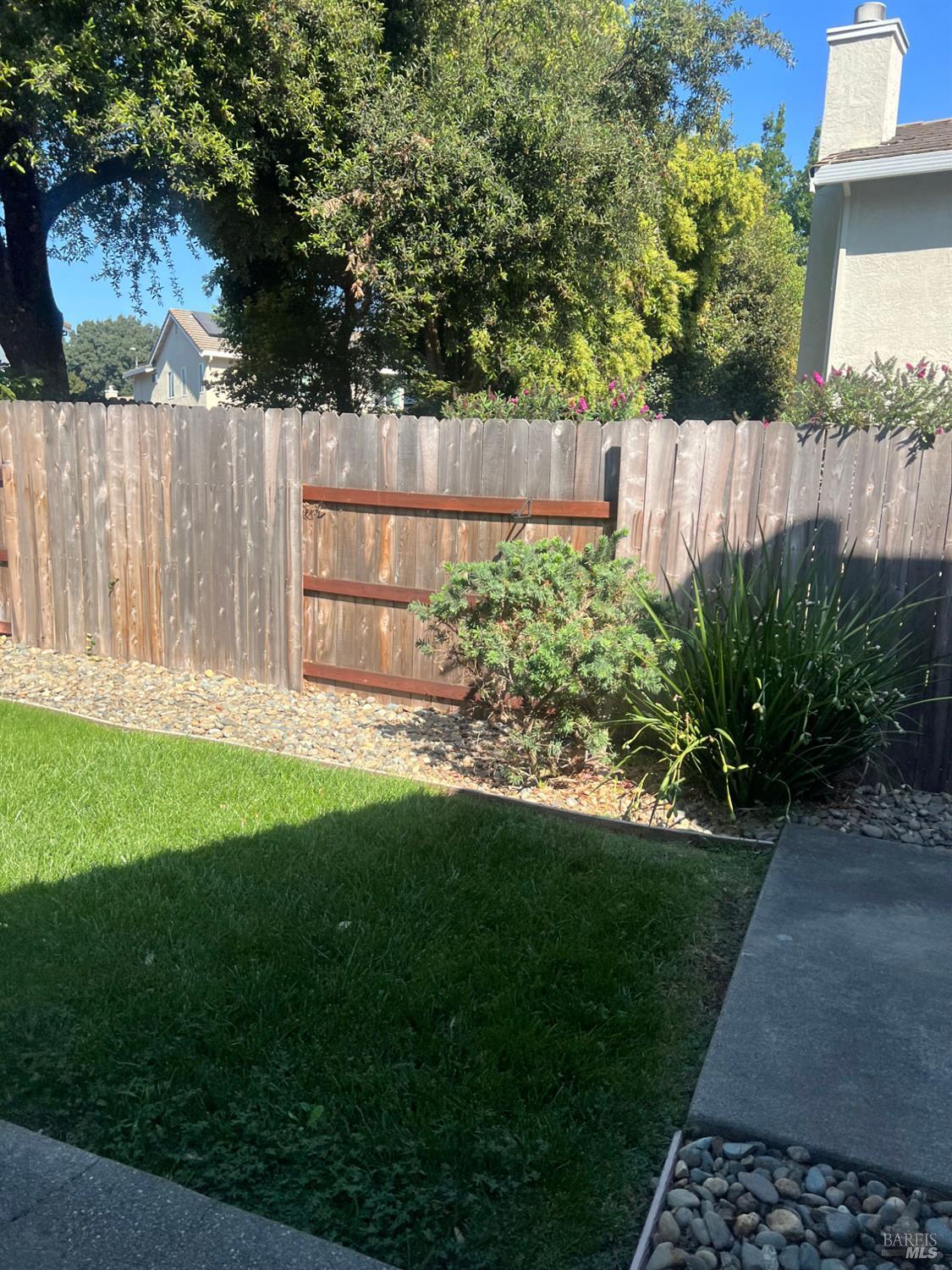 Detail Gallery Image 47 of 52 For 406 Stoneybrook Ln, Vacaville,  CA 95687 - 3 Beds | 2 Baths