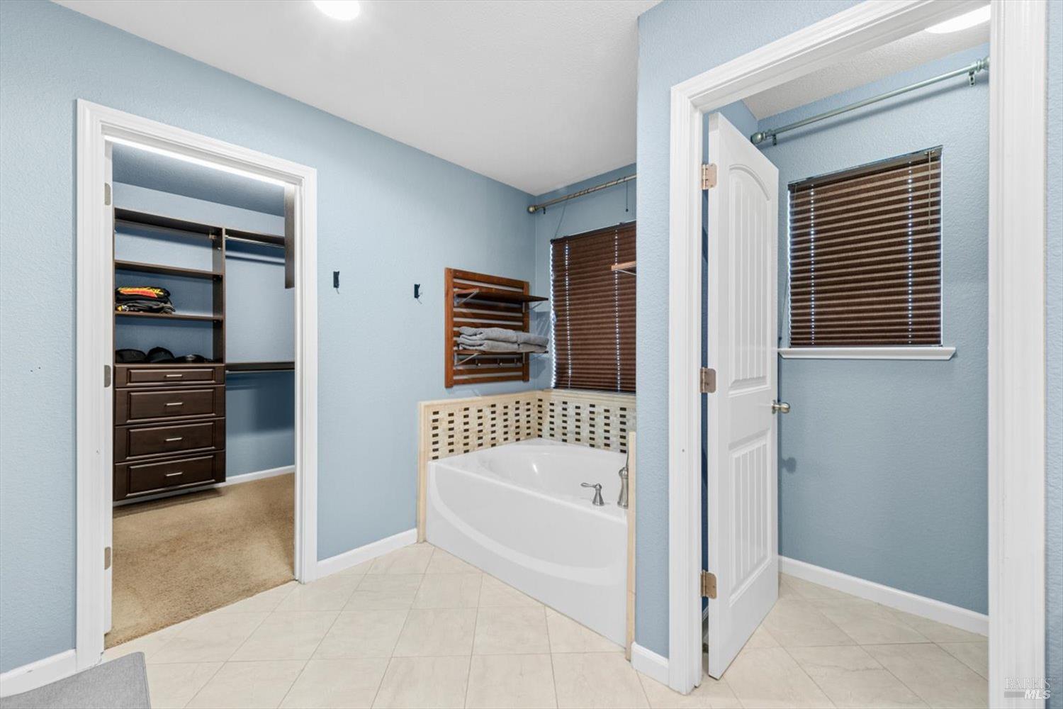 Detail Gallery Image 48 of 67 For 424 Cache Ct, Vacaville,  CA 95688 - 4 Beds | 3 Baths