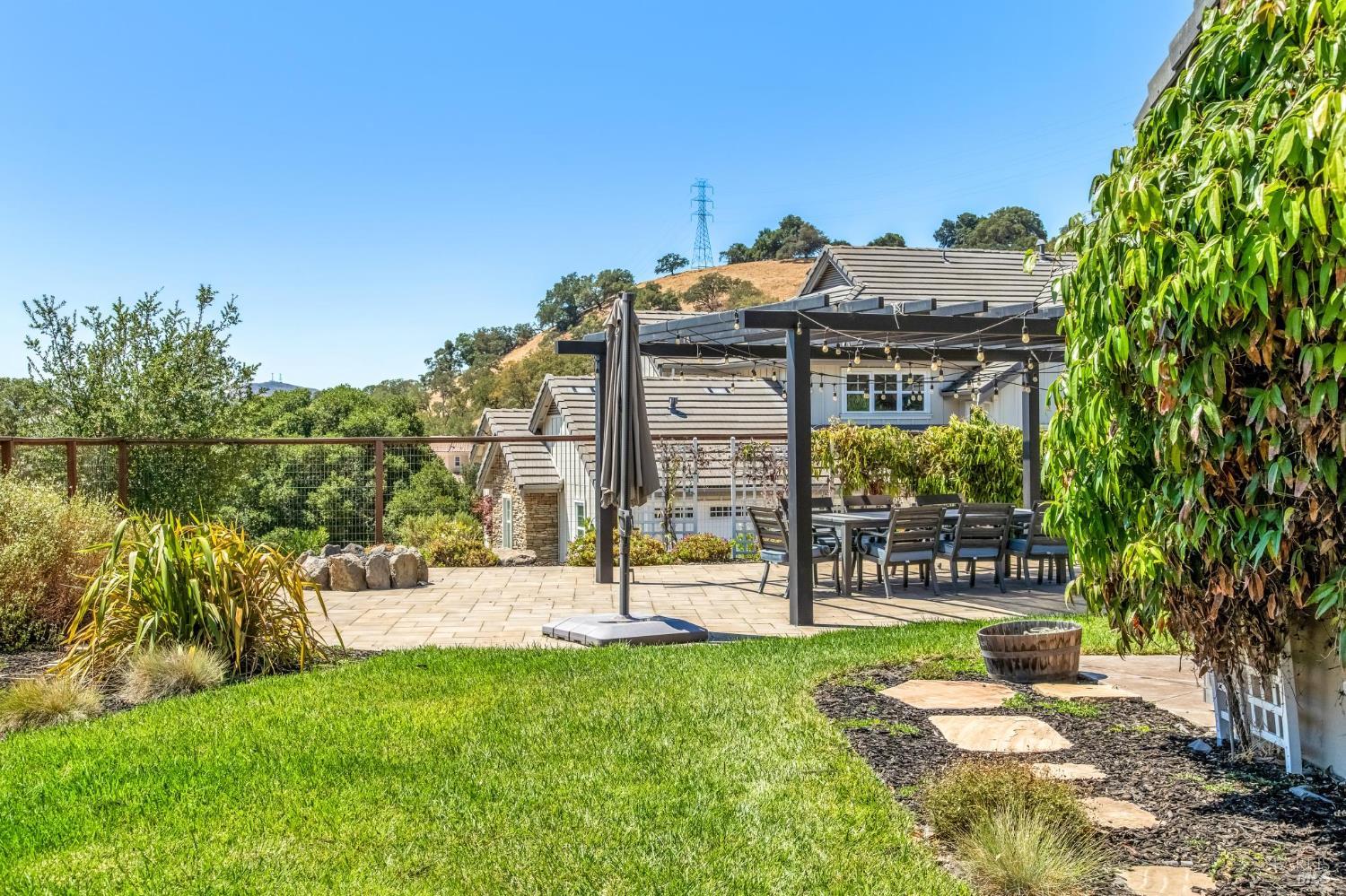 Detail Gallery Image 61 of 85 For 5320 Boulder Ridge Ct, Fairfield,  CA 94534 - 6 Beds | 5 Baths