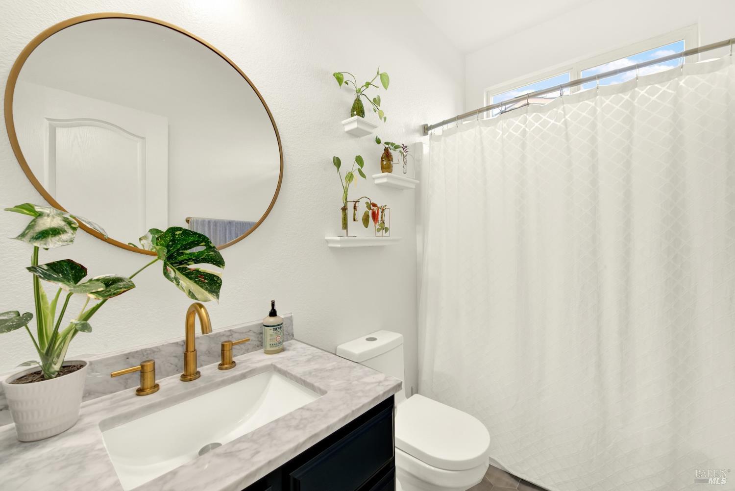 Detail Gallery Image 30 of 73 For 248 via Del Sol Unkn, Vacaville,  CA 95687 - 4 Beds | 3 Baths