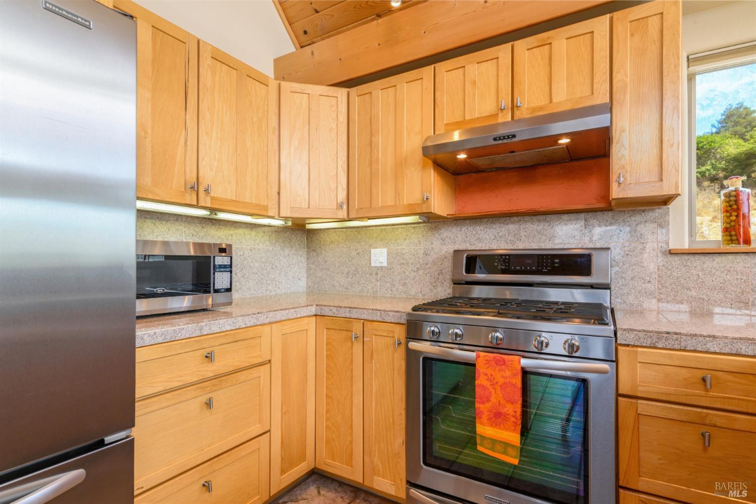 Detail Gallery Image 18 of 46 For 220 Vantage Rd, The Sea Ranch,  CA 95497 - 3 Beds | 2 Baths