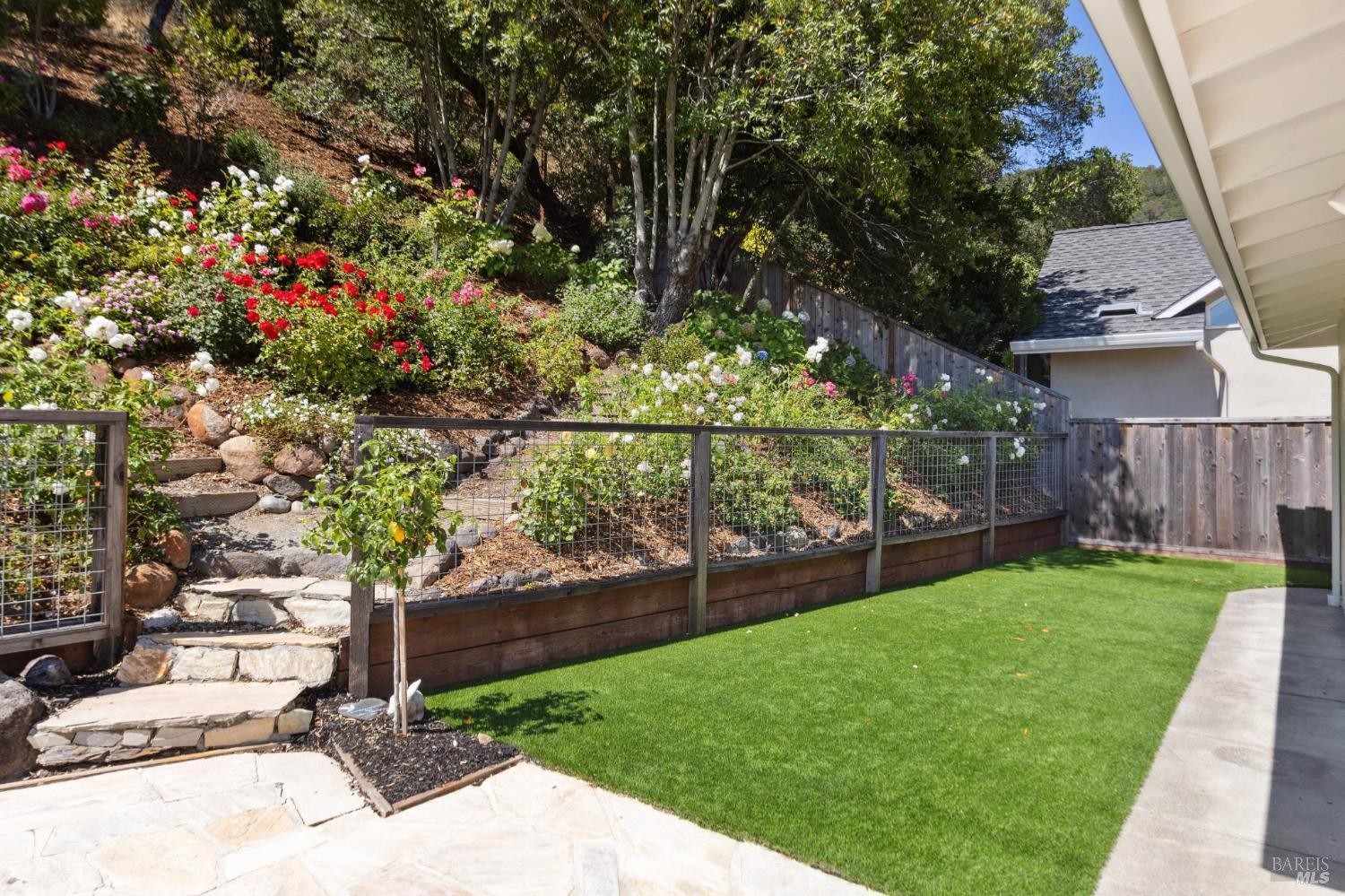 Detail Gallery Image 45 of 55 For 357 Mountain View Ave, San Rafael,  CA 94901 - 4 Beds | 2 Baths