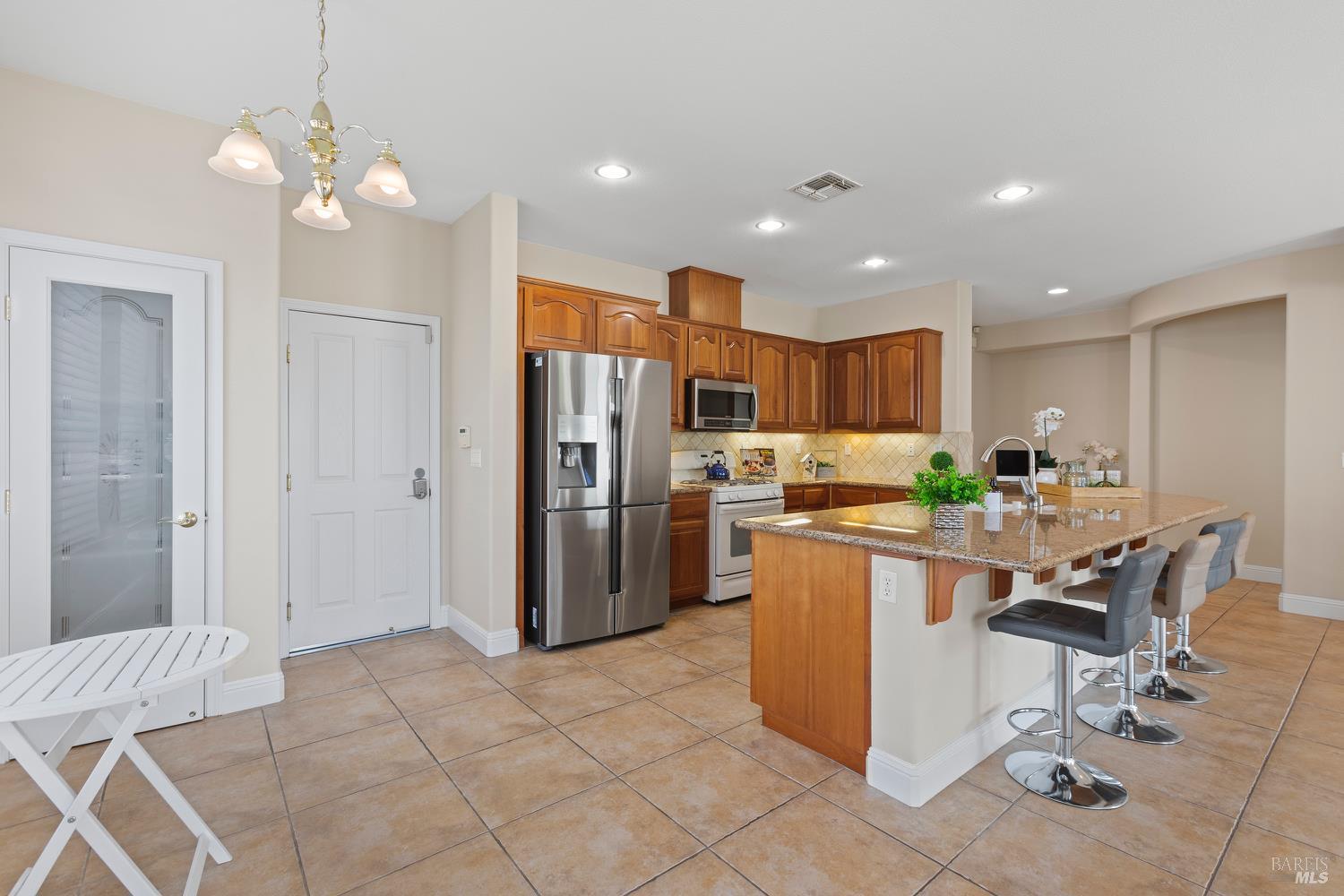 Detail Gallery Image 14 of 40 For 301 Fairbanks Dr, Rio Vista,  CA 94571 - 2 Beds | 2 Baths