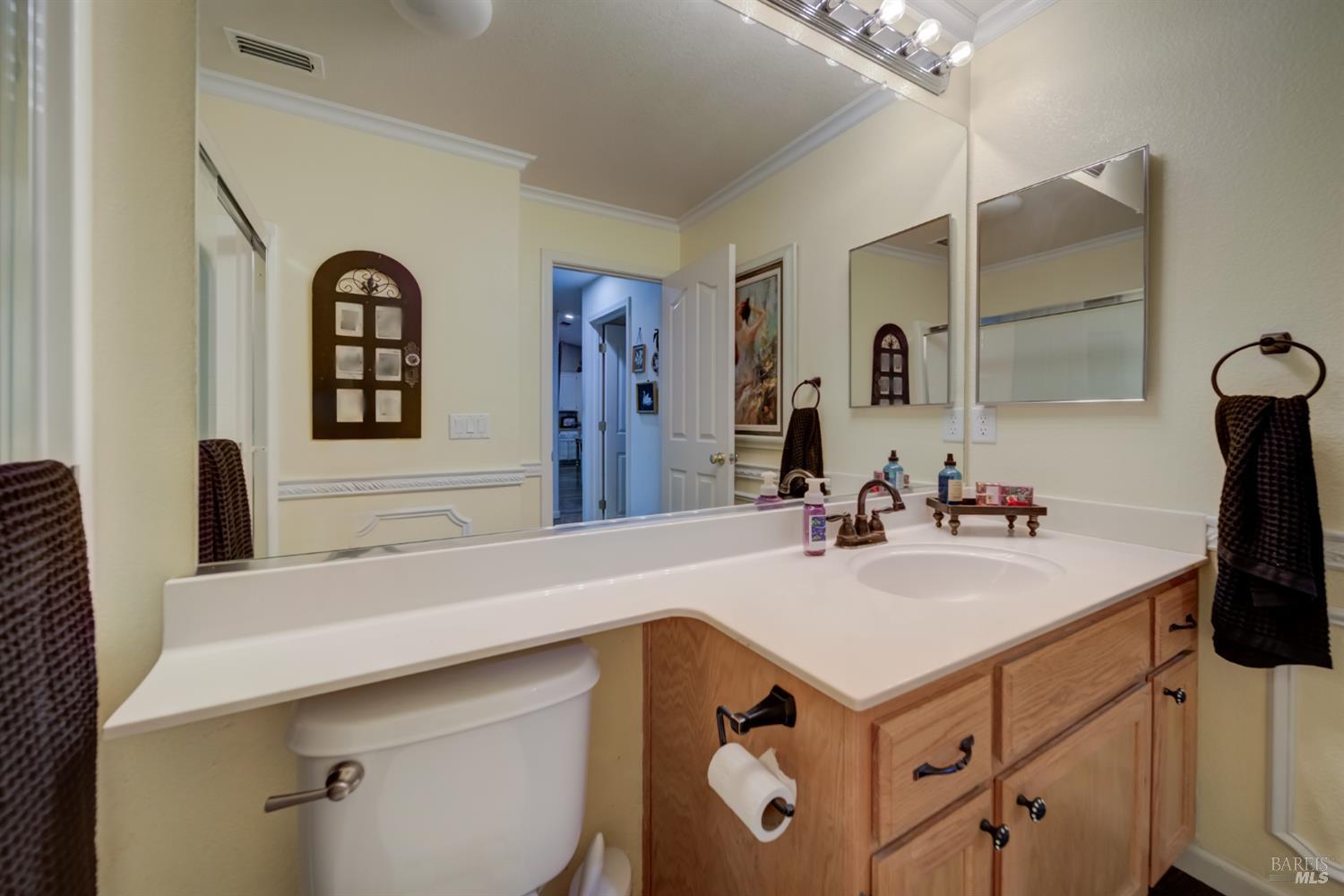 Detail Gallery Image 17 of 30 For 524 Feather River Way, Vacaville,  CA 95688 - 4 Beds | 3 Baths