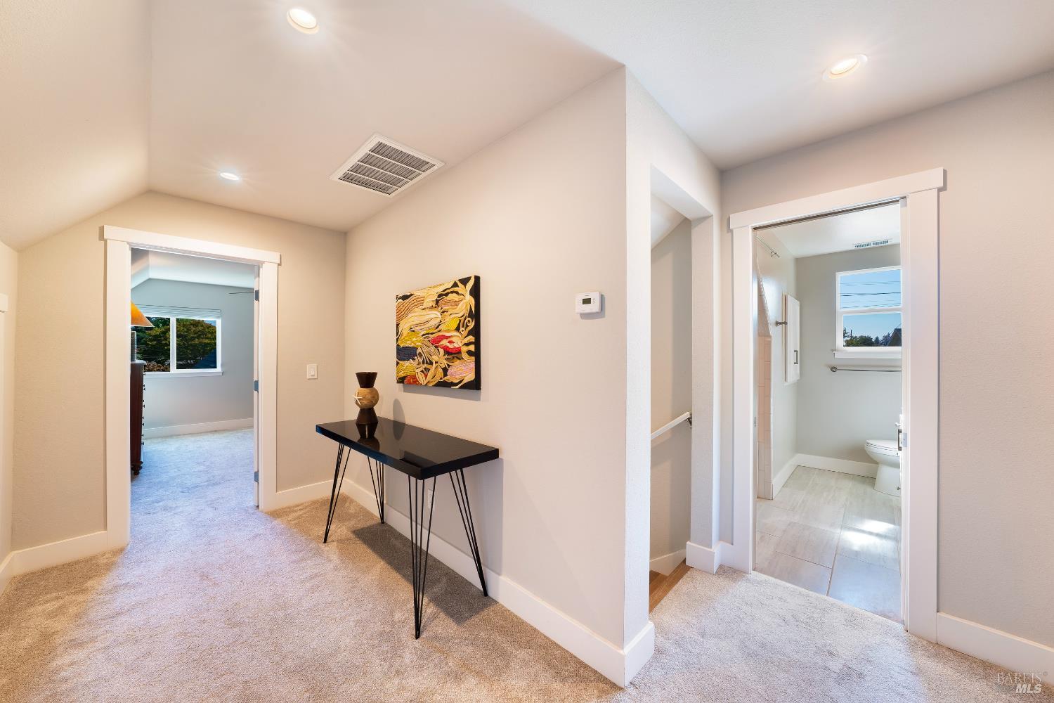 Detail Gallery Image 18 of 32 For 1929 Eleanor Dr, Santa Rosa,  CA 95404 - 3 Beds | 2/1 Baths