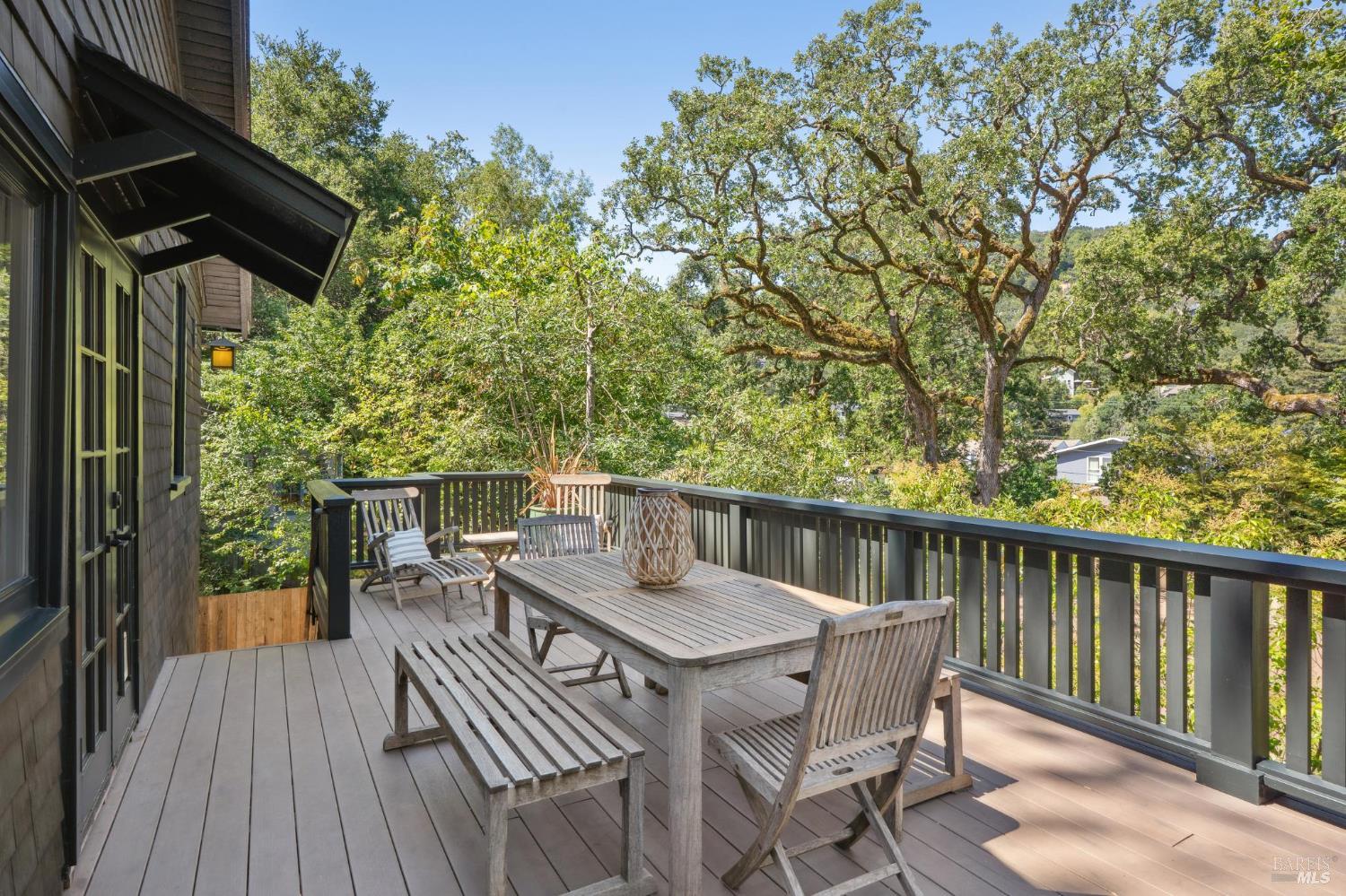 Detail Gallery Image 33 of 73 For 74 Redwood Rd, San Anselmo,  CA 94960 - 4 Beds | 3 Baths
