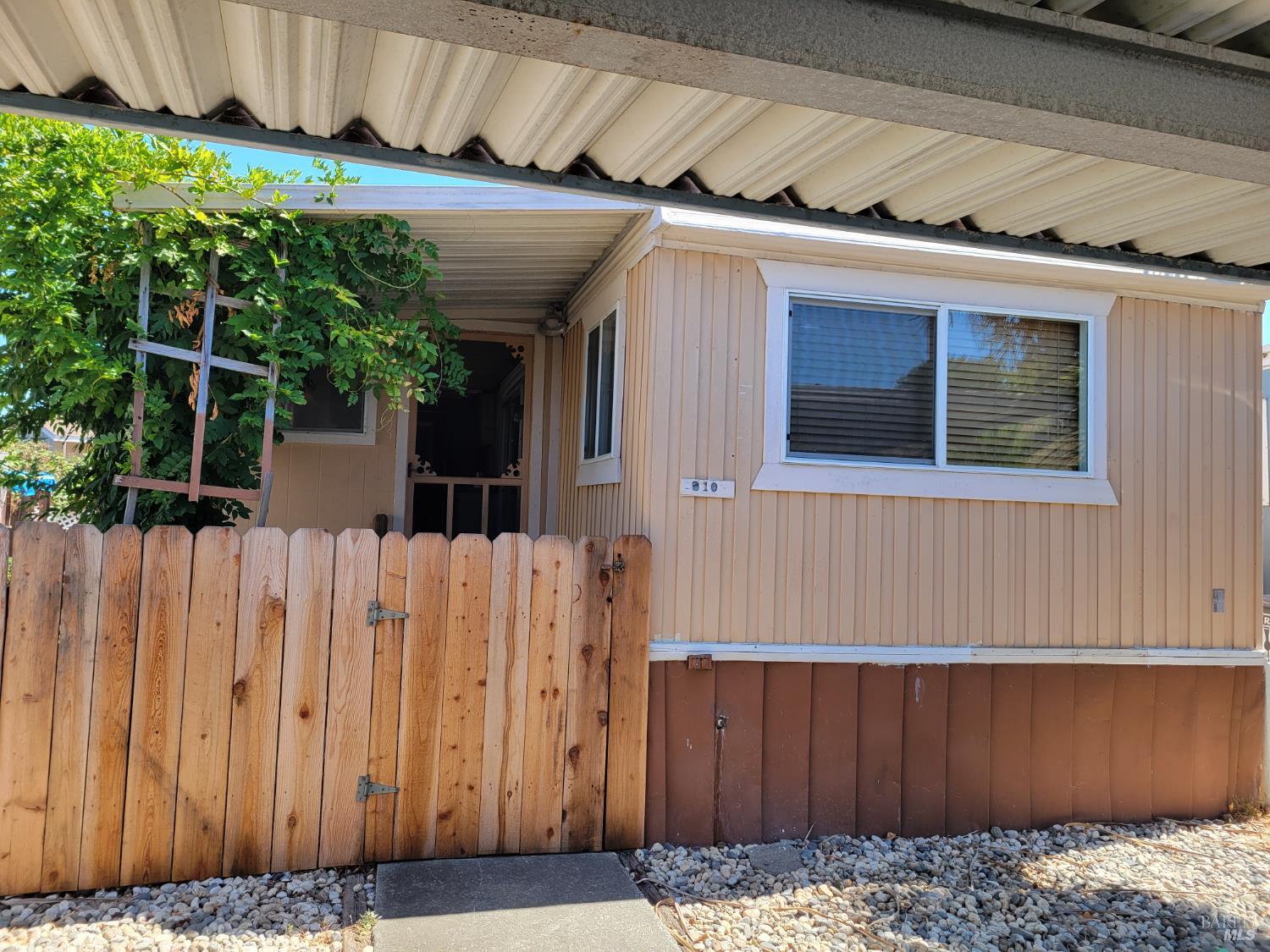Detail Gallery Image 1 of 35 For 810 Fahey Ct, Vallejo,  CA 94590 - 3 Beds | 1 Baths