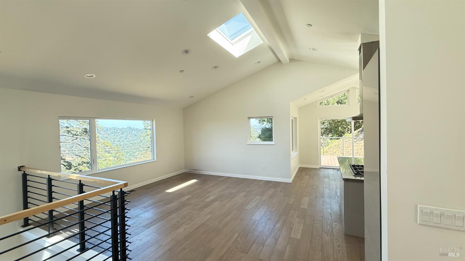 Detail Gallery Image 8 of 23 For 221 El Toyonal St, Orinda,  CA 94563 - 4 Beds | 3 Baths