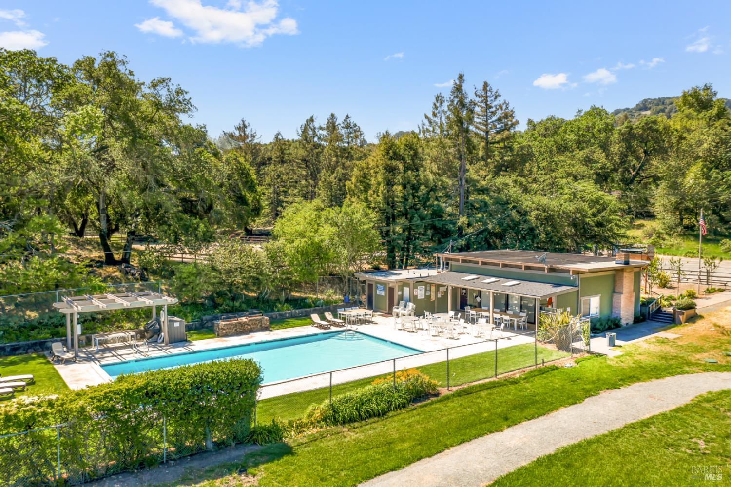Detail Gallery Image 56 of 60 For 18782 Deer Park Dr, Sonoma,  CA 95476 - 3 Beds | 2/1 Baths