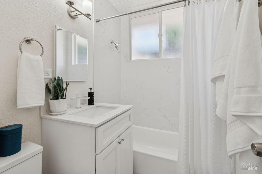 Detail Gallery Image 15 of 35 For 1081 Las Raposas Rd, San Rafael,  CA 94903 - 3 Beds | 2 Baths