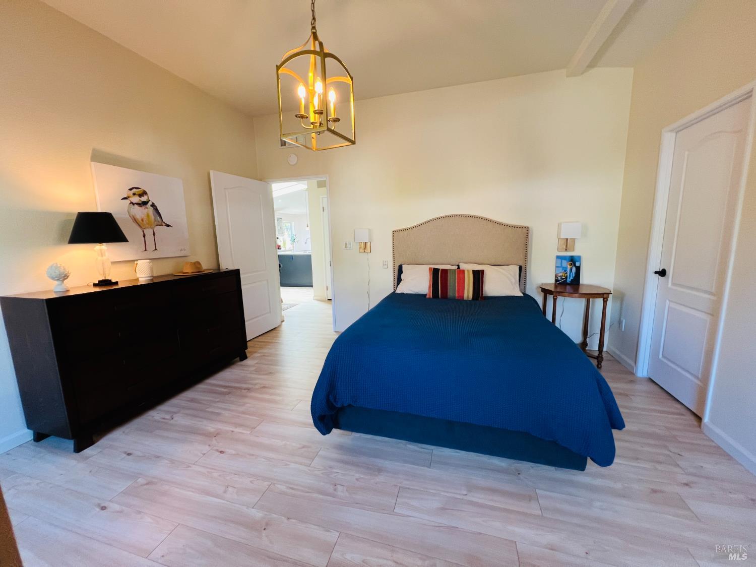 Detail Gallery Image 3 of 57 For 94 Leisure Park Cir, Santa Rosa,  CA 95401 - 3 Beds | 2 Baths