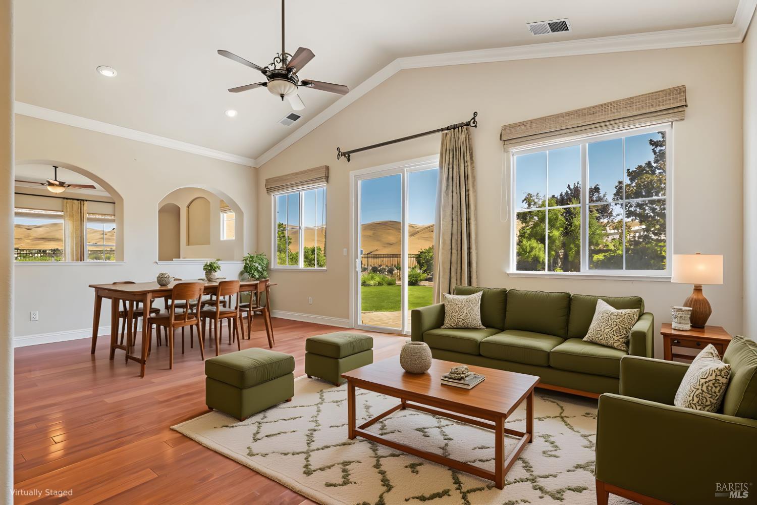 Detail Gallery Image 6 of 45 For 1358 Swainson Ct, Vallejo,  CA 94591 - 3 Beds | 3 Baths