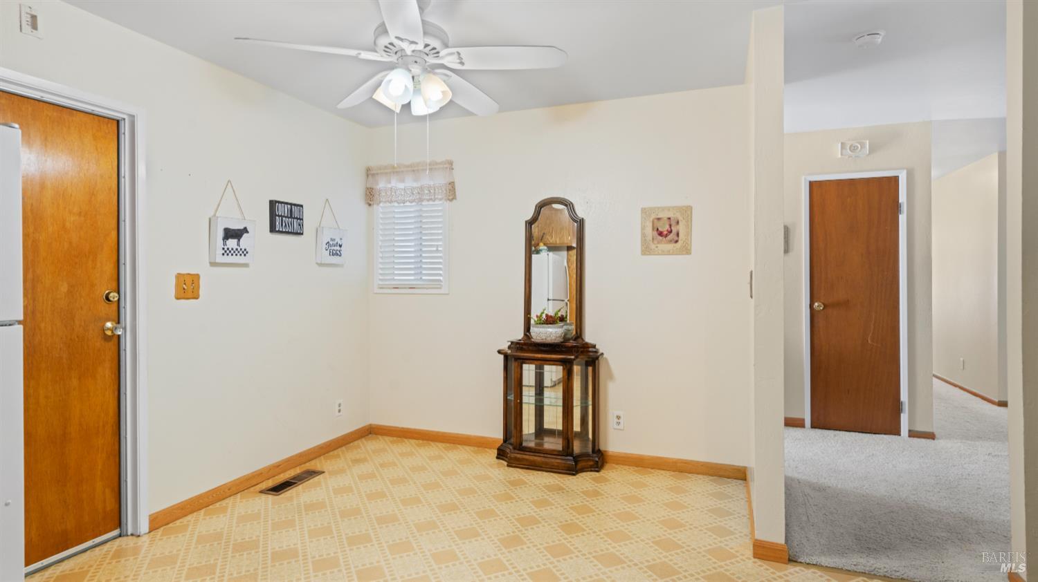 Detail Gallery Image 22 of 78 For 14 St. Paul Cir, Novato,  CA 94947 - 4 Beds | 2 Baths