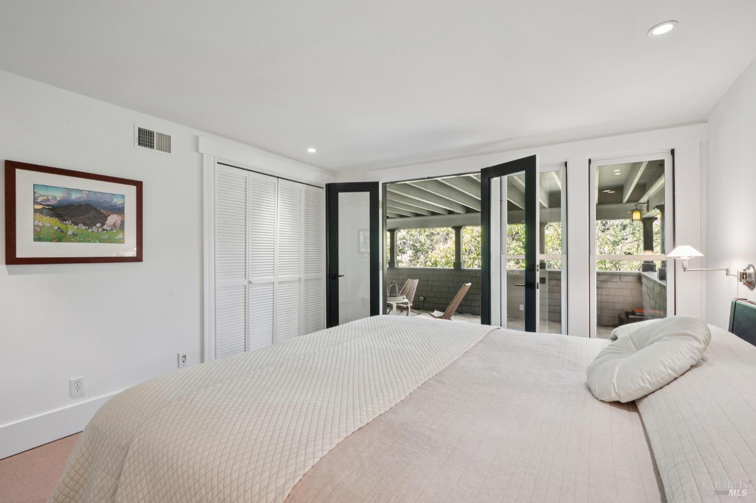 Detail Gallery Image 44 of 73 For 74 Redwood Rd, San Anselmo,  CA 94960 - 4 Beds | 3 Baths