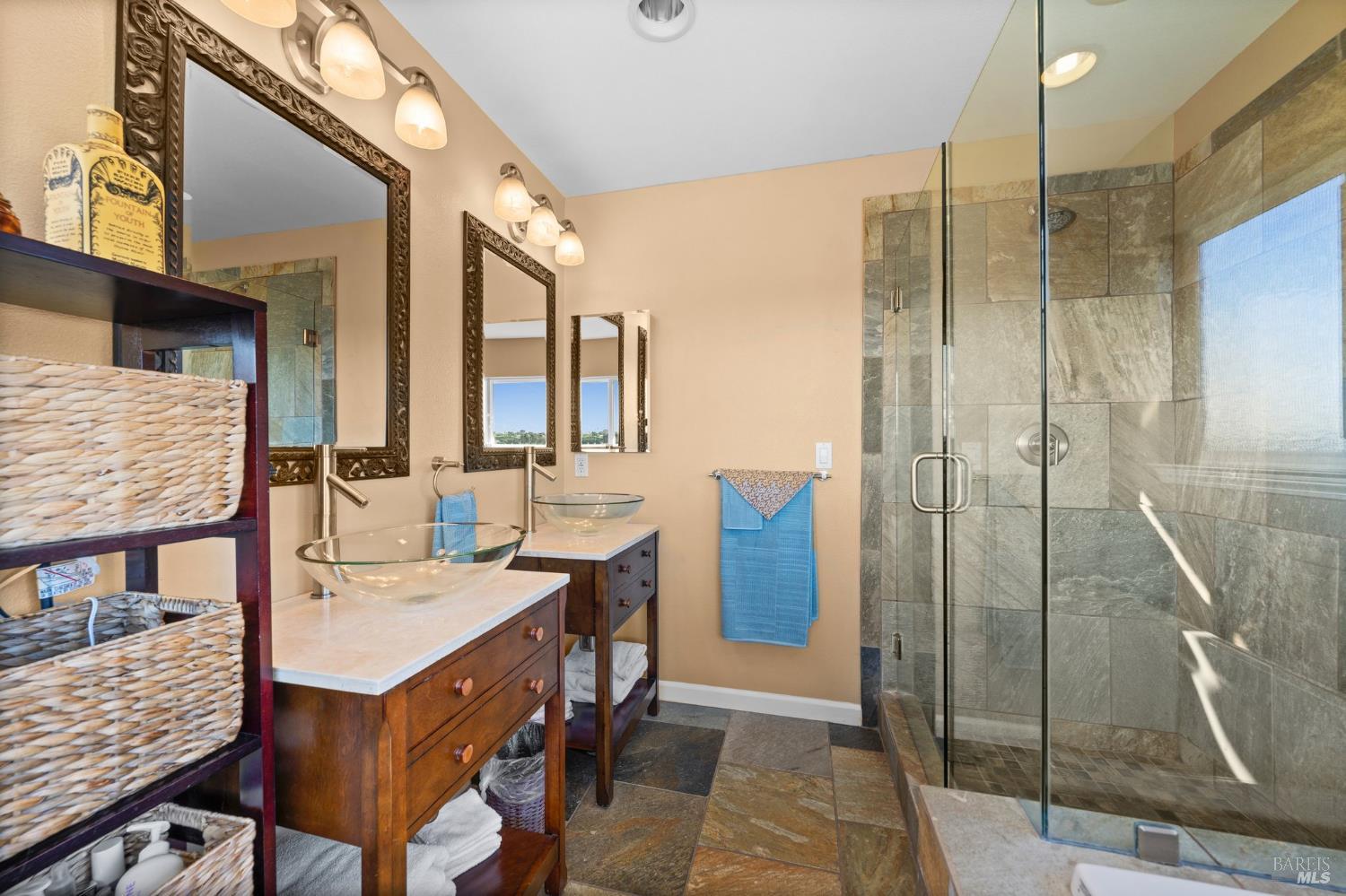 Detail Gallery Image 28 of 66 For 147 Acacia Way, Vallejo,  CA 94591 - 4 Beds | 2/1 Baths