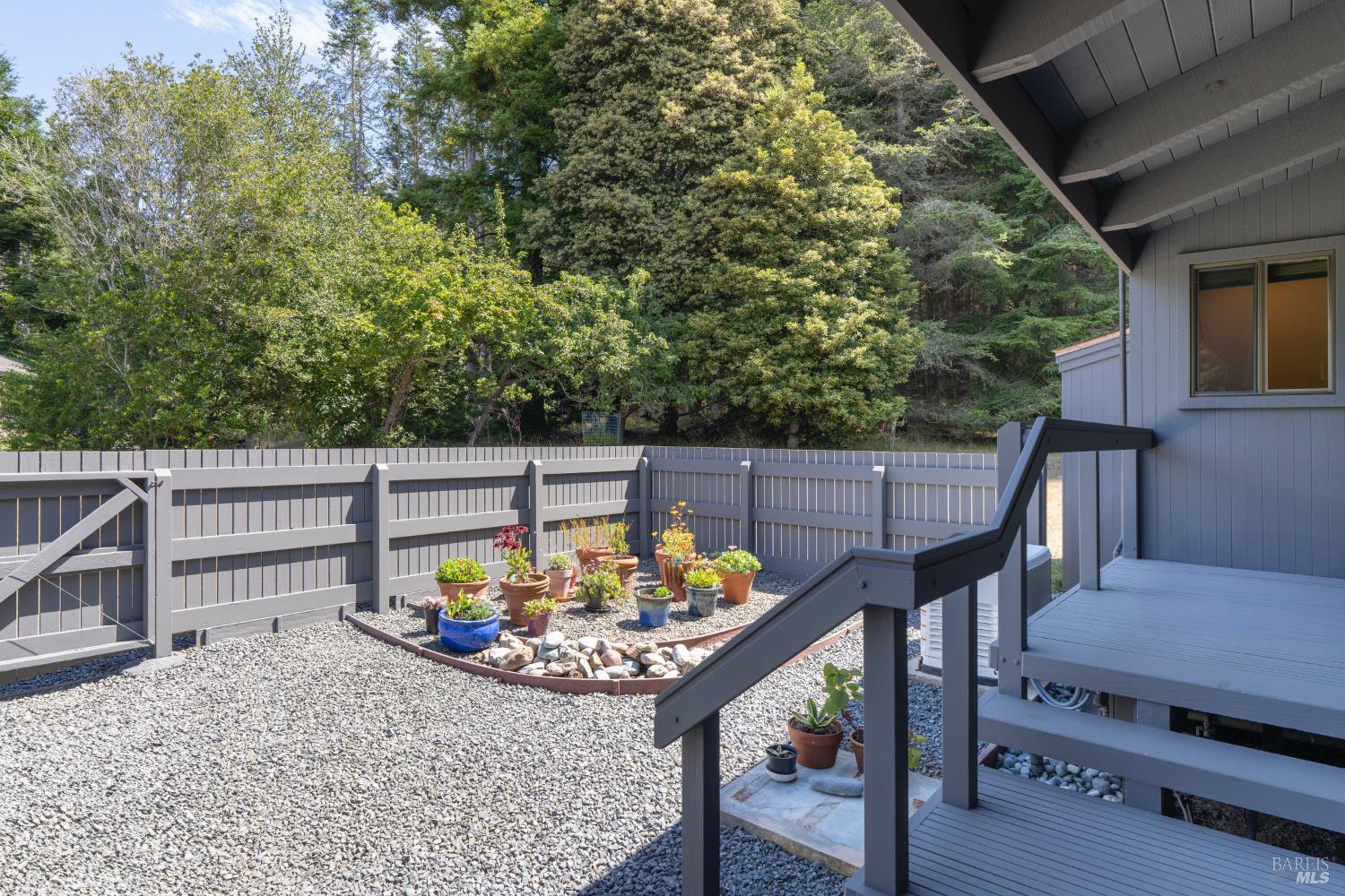 Detail Gallery Image 33 of 48 For 35330 Fly Cloud Rd, The Sea Ranch,  CA 95497 - 1 Beds | 2 Baths
