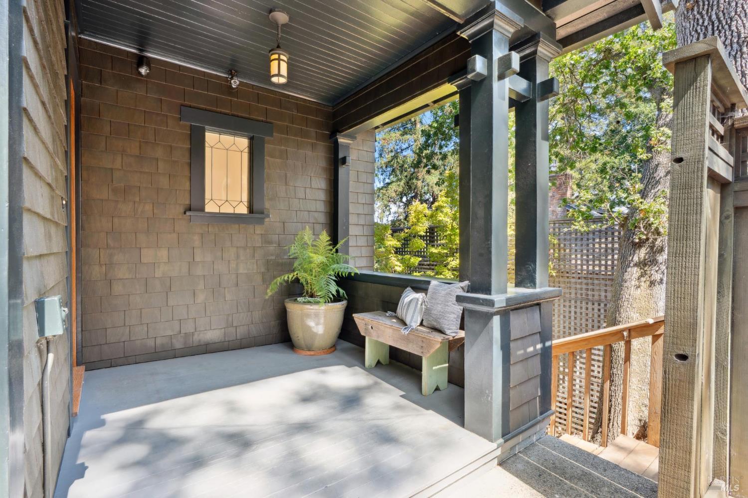 Detail Gallery Image 4 of 73 For 74 Redwood Rd, San Anselmo,  CA 94960 - 4 Beds | 3 Baths