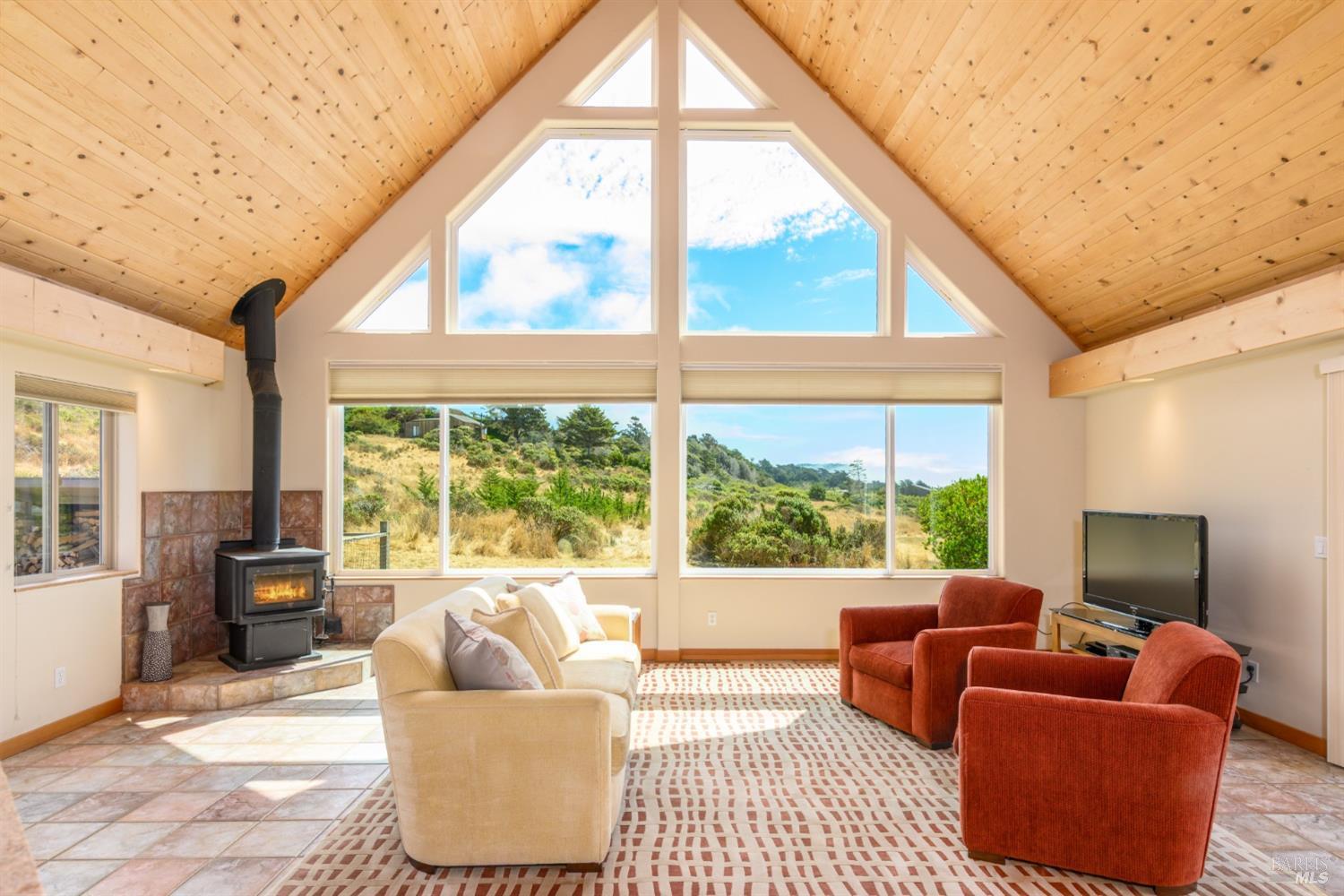 Detail Gallery Image 9 of 46 For 220 Vantage Rd, The Sea Ranch,  CA 95497 - 3 Beds | 2 Baths