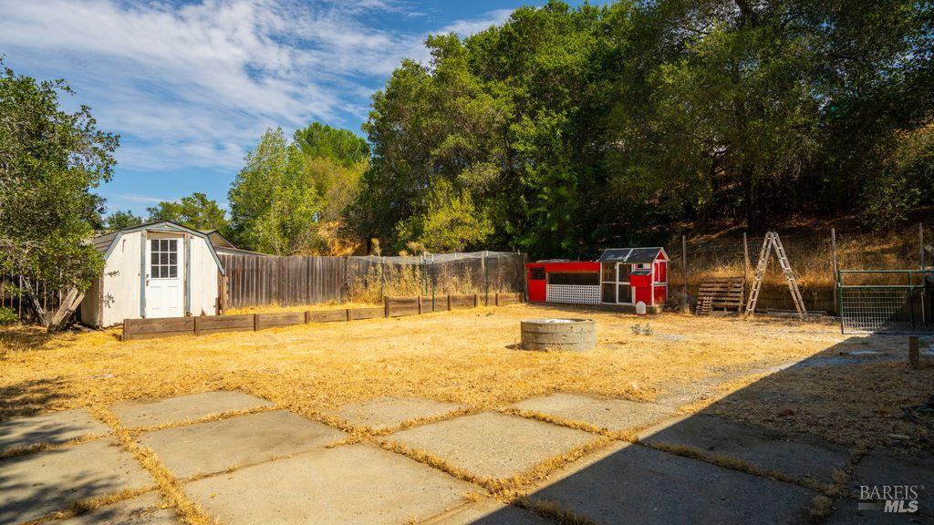 Detail Gallery Image 3 of 49 For 40 El Rancho Dr, Cloverdale,  CA 95425 - 3 Beds | 2 Baths