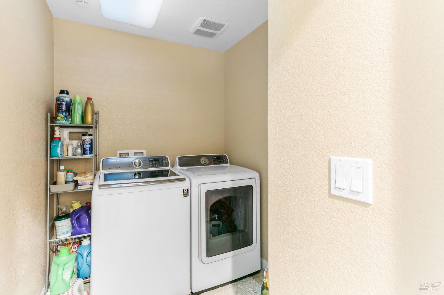 Detail Gallery Image 30 of 34 For 771 Del Mar Cir, Vacaville,  CA 95688 - 4 Beds | 2/1 Baths