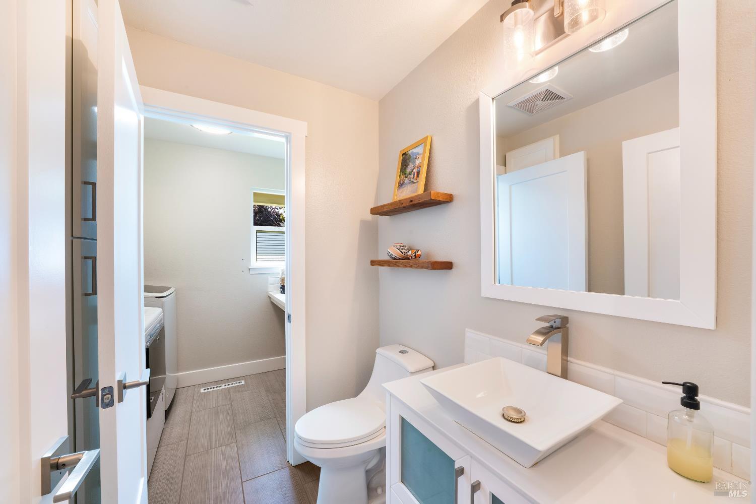 Detail Gallery Image 21 of 32 For 1929 Eleanor Dr, Santa Rosa,  CA 95404 - 3 Beds | 2/1 Baths