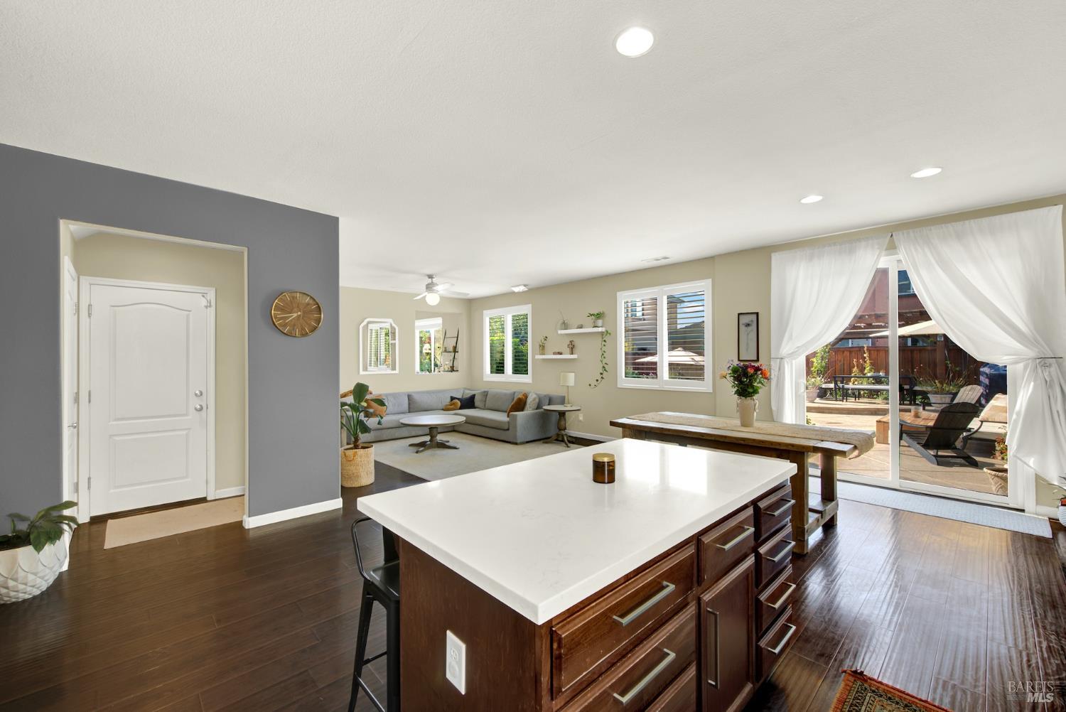Detail Gallery Image 21 of 73 For 248 via Del Sol Unkn, Vacaville,  CA 95687 - 4 Beds | 3 Baths