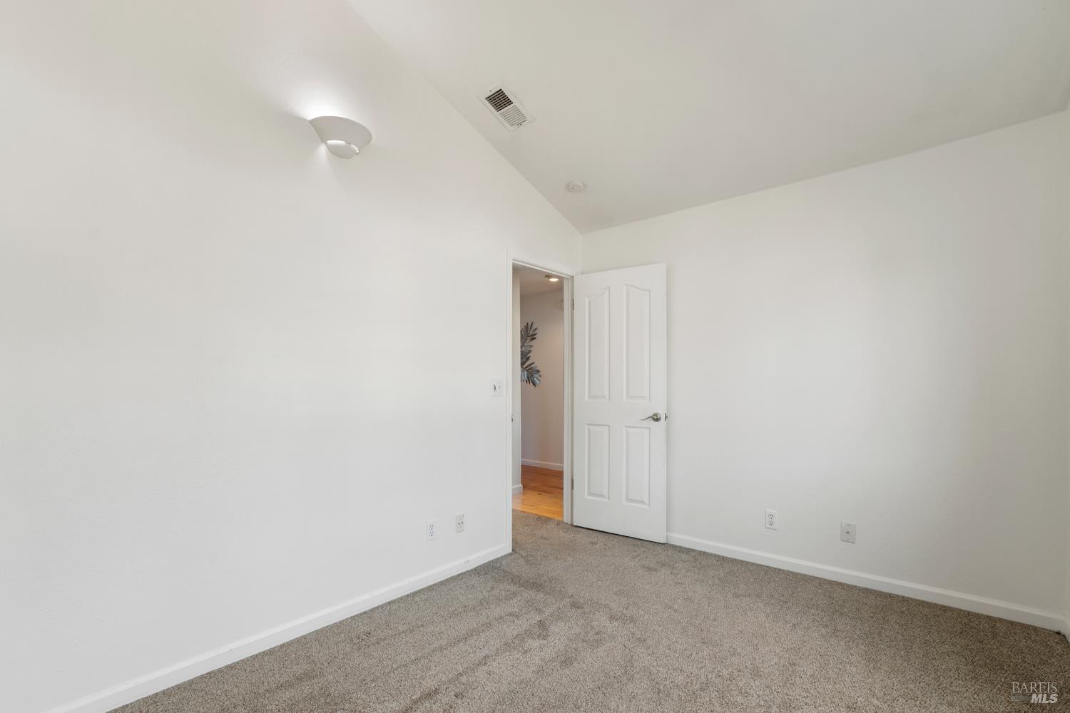 Detail Gallery Image 23 of 43 For 37 Sage Way, Napa,  CA 94559 - 3 Beds | 2 Baths