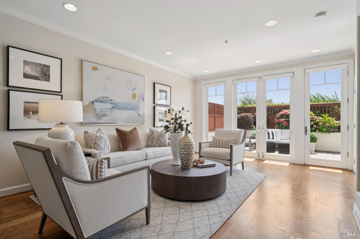 Detail Gallery Image 9 of 69 For 82 Neds Way, Tiburon,  CA 94920 - 3 Beds | 3 Baths