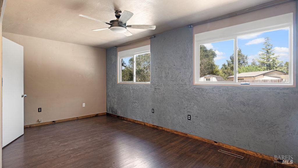 Detail Gallery Image 22 of 49 For 40 El Rancho Dr, Cloverdale,  CA 95425 - 3 Beds | 2 Baths