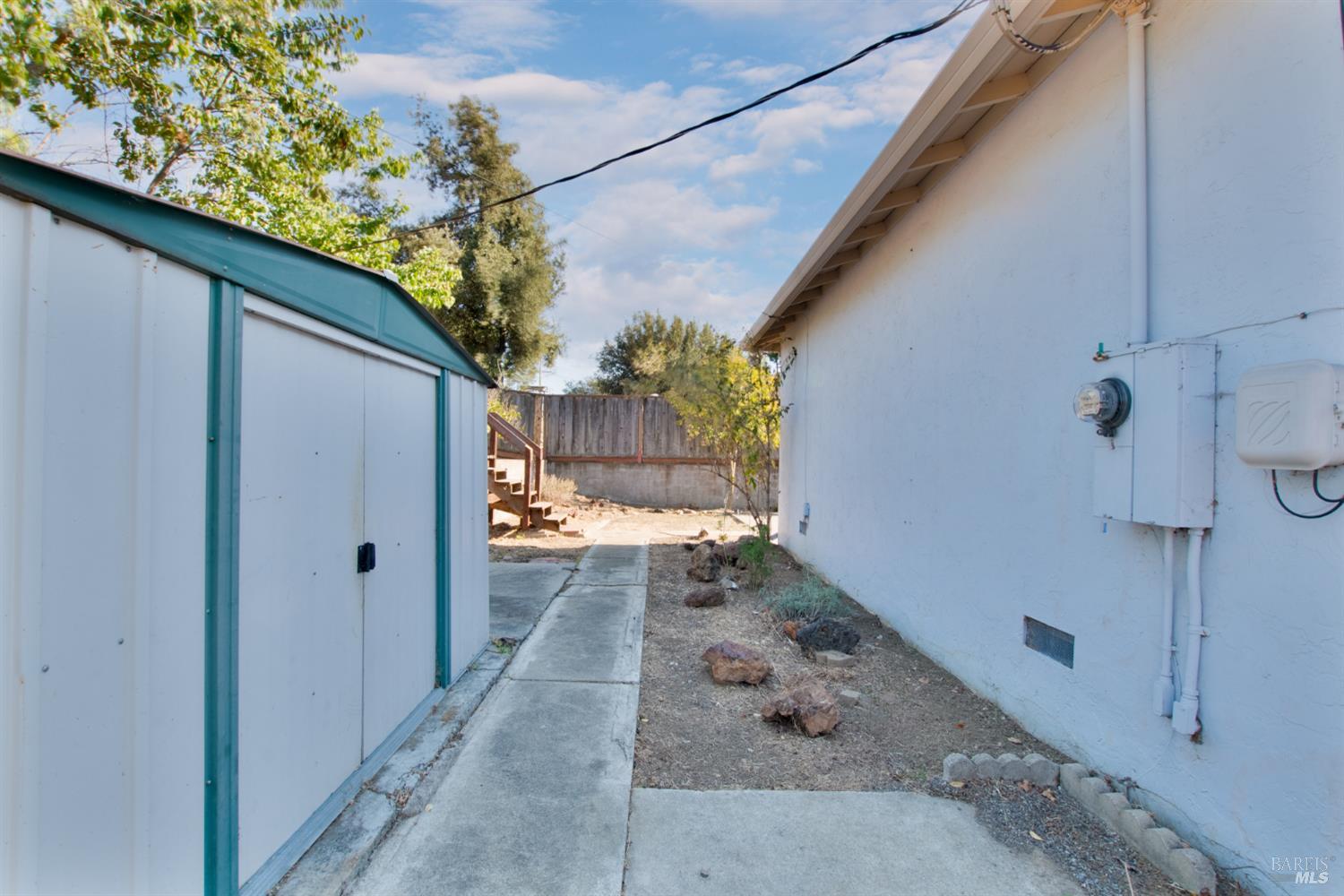 Detail Gallery Image 35 of 39 For 112 Fairfax Ct, Vallejo,  CA 94591 - 3 Beds | 2 Baths