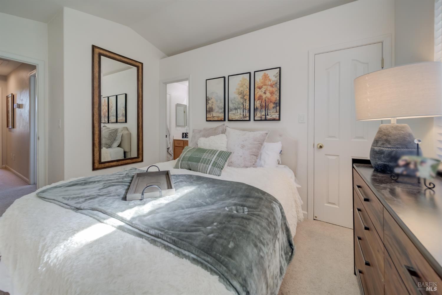 Detail Gallery Image 27 of 30 For 524 Feather River Way, Vacaville,  CA 95688 - 4 Beds | 3 Baths