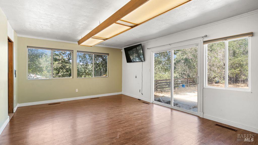 Detail Gallery Image 19 of 49 For 40 El Rancho Dr, Cloverdale,  CA 95425 - 3 Beds | 2 Baths